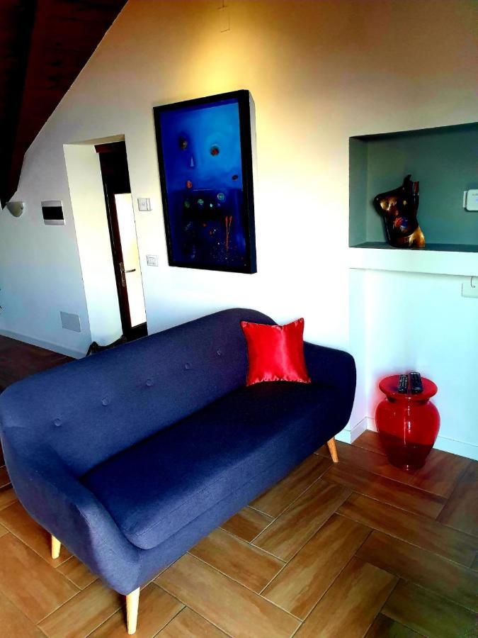 la maison des artistes Ghiffa Extérieur photo