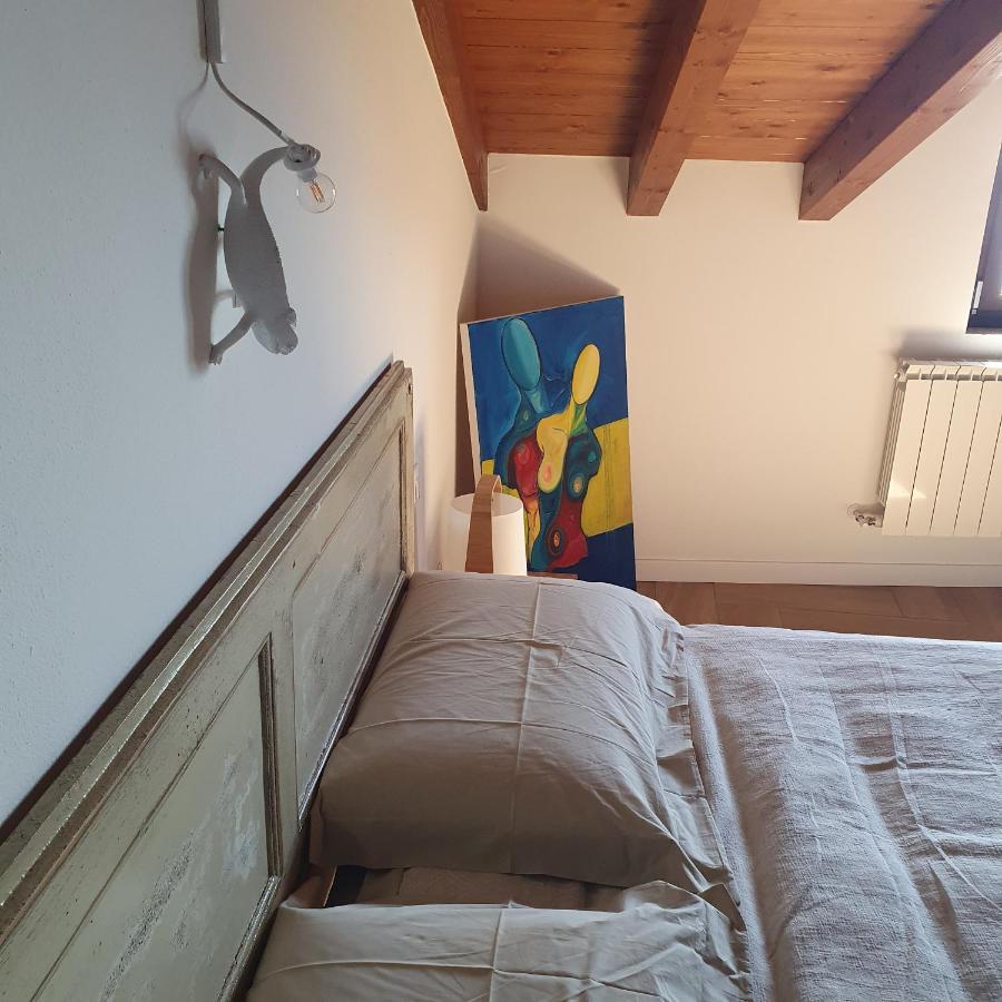 la maison des artistes Ghiffa Extérieur photo